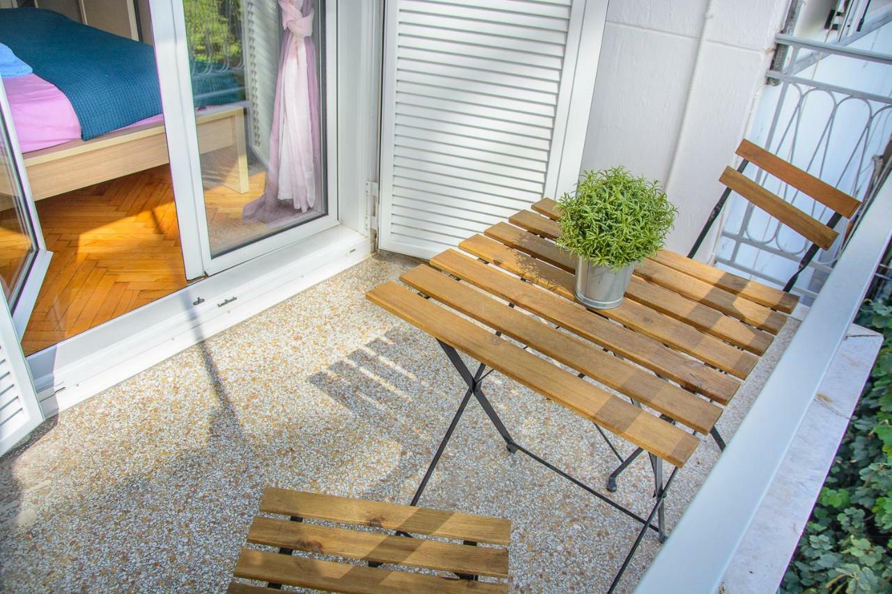 Fully Renovated And Relaxing Apartment Athen Exterior foto